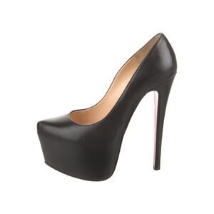 ❤️Christian Louboutin Leather Platform Heels❤️